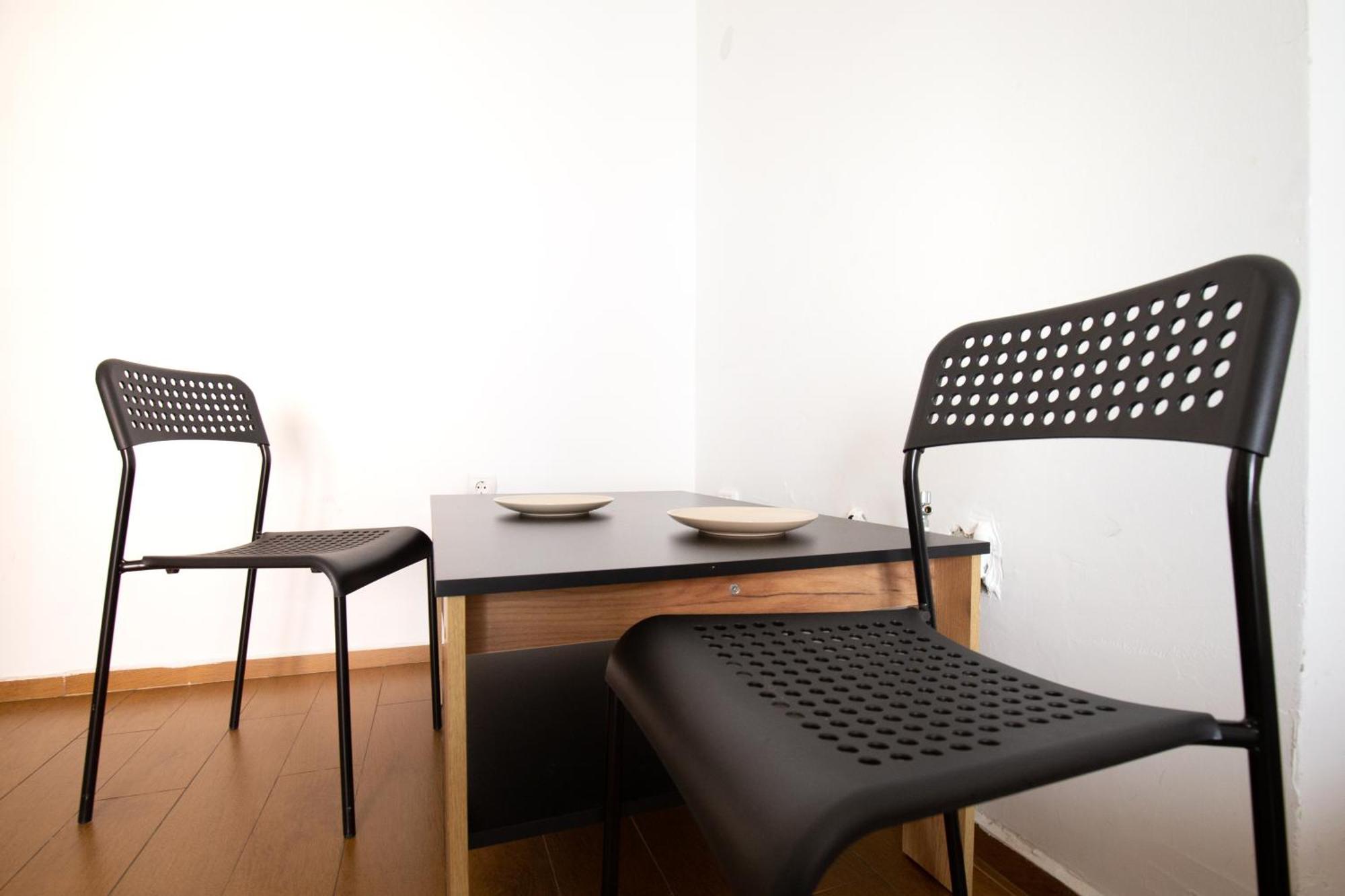 En-Suite Rooms: Novа Guesthouse In Sofia Center Екстериор снимка
